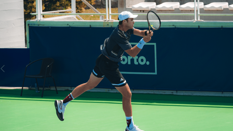 Daniel Rodrigues ruma ao quadro principal do Porto Open Challenger